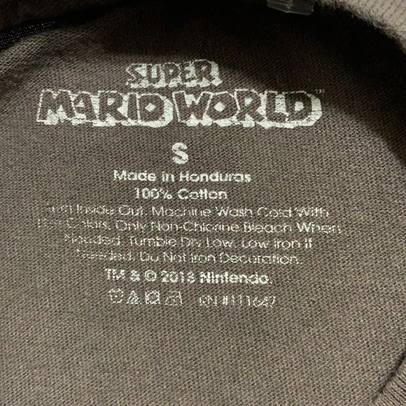 Super Mario World Bright Colored TShirt Sz Small - Picture 3 of 7